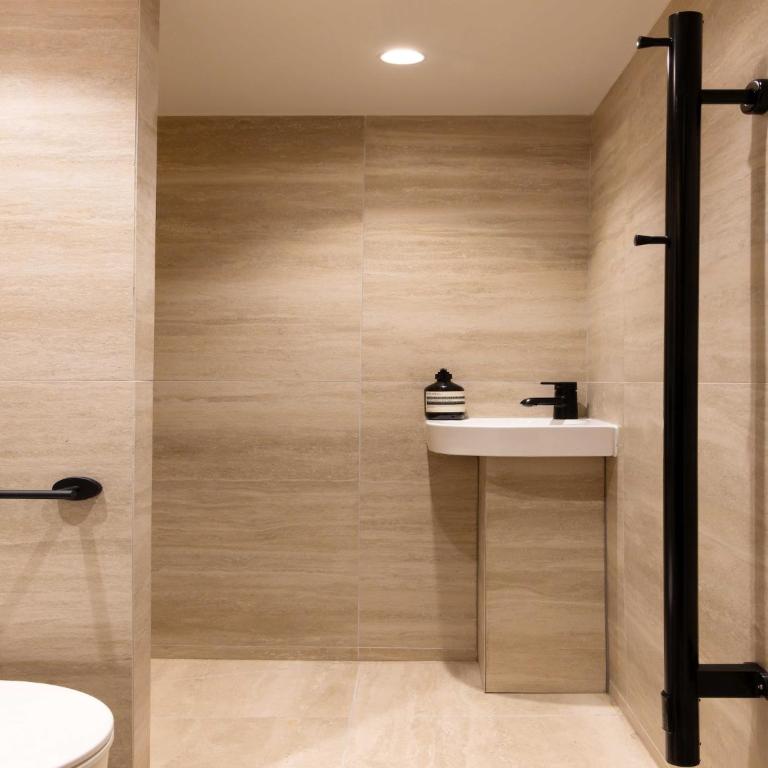 Refined studio with balcony - 2P - Saint Lazare - Apartment - 12