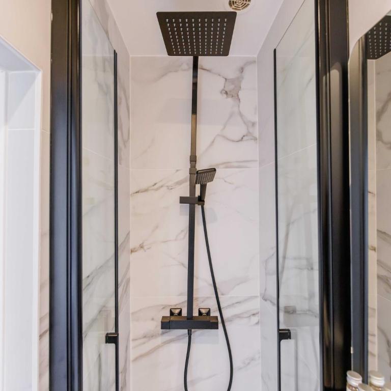 Cozy studio 2P - Champs-Elysées Arc de Triomphe - Lease Mobility - One-Bedroom Apartment - 8