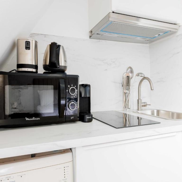 Cozy studio 2P - Champs-Elysées Arc de Triomphe - Lease Mobility - One-Bedroom Apartment - 4