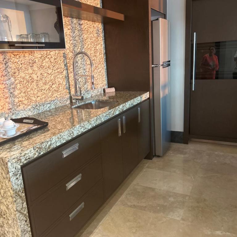 Luxury two bedroom condo - Apartamento de 2 dormitorios - 7