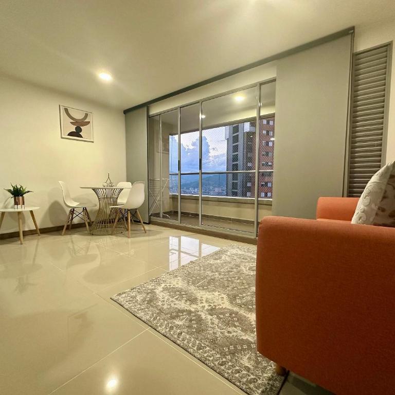 Apartamento en Piso 11 con Piscina y Vistas - Apartamento - 10