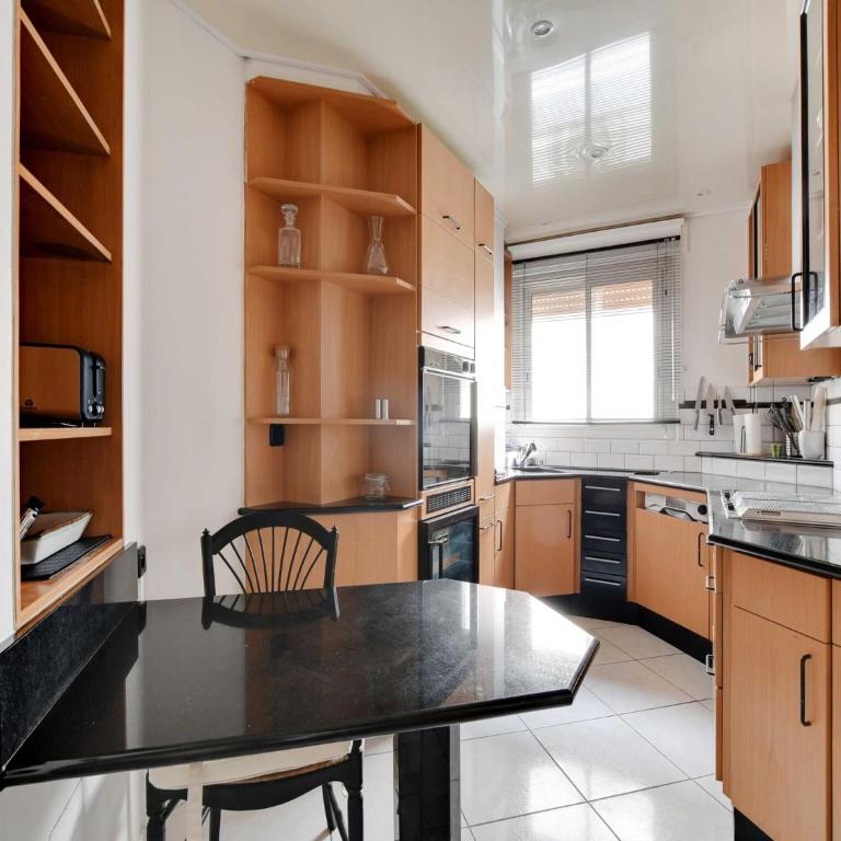 Elegant Parisian -2BR 4P- Eiffel Tower - Appartement - 2