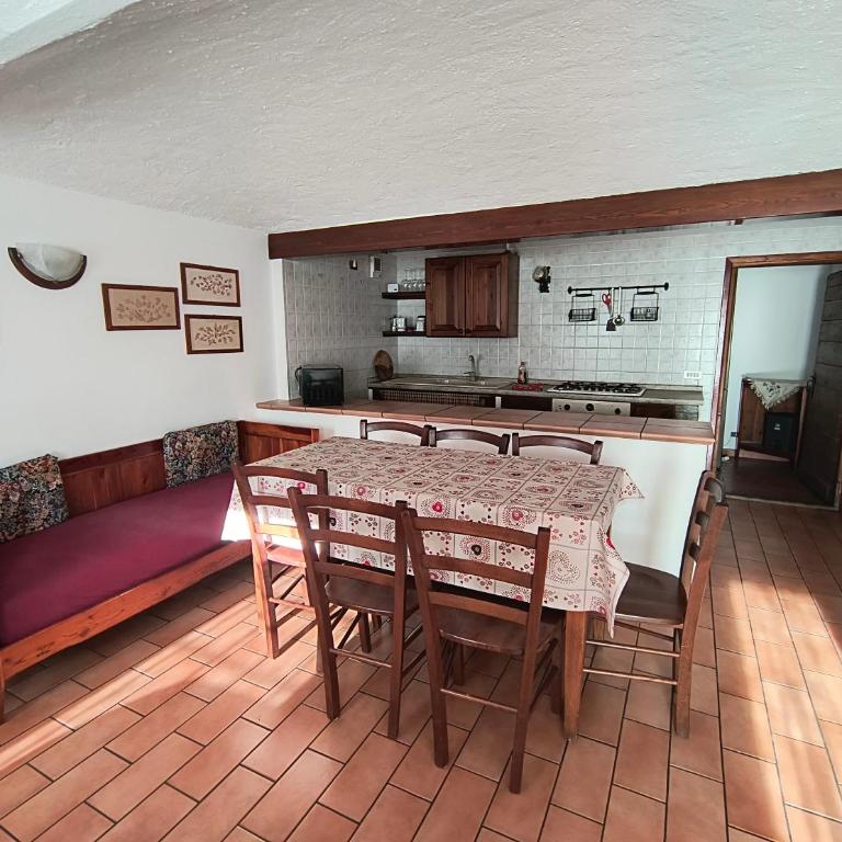 Masy en Pierre- Maisons de Charme- Caratteristico Appartamento con tre camere e due bagni - Appartamento con 3 Camere da Letto - 6