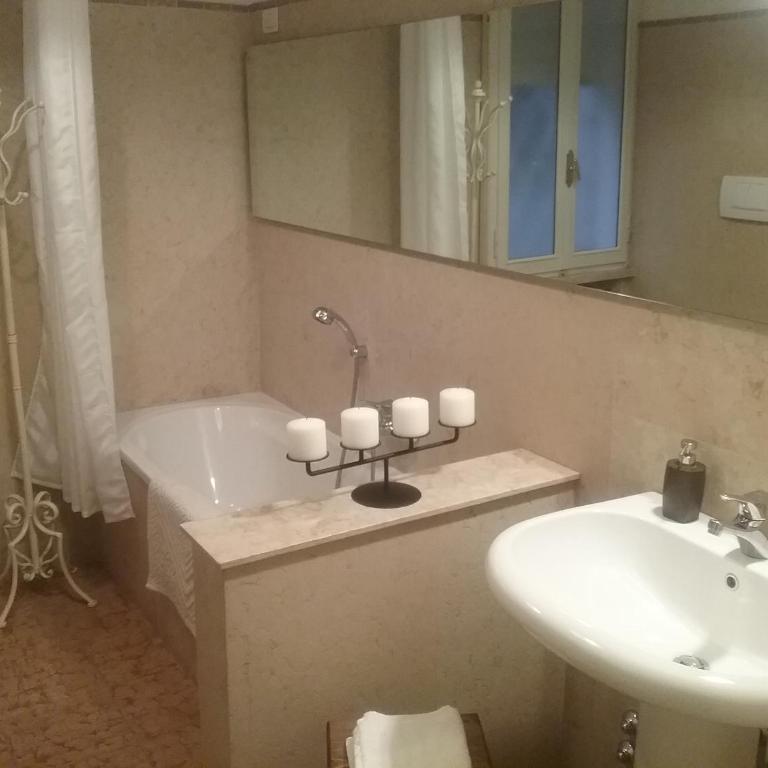 B&B Barberia - Camera Matrimoniale con Bagno Privato Esterno - 7