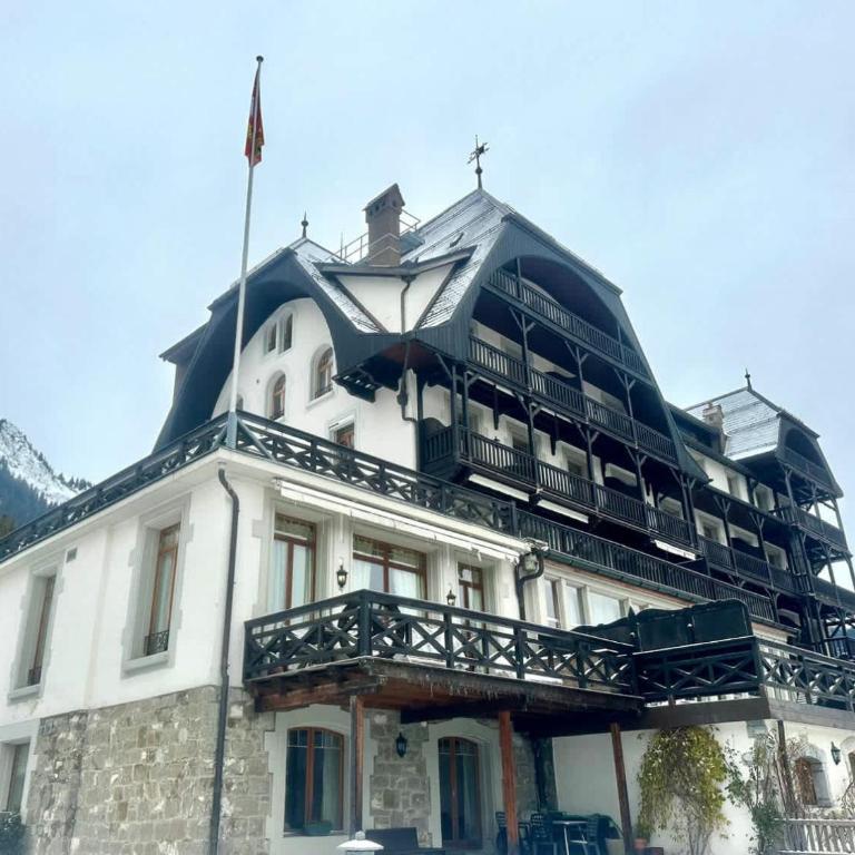 Charming Swiss Village Home With Pool Spa - Two-Bedroom Apartment - 43