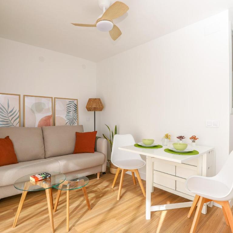 Fuengirola centre, renovated, beach 200m - Apartamento Estudio con balcón - 11