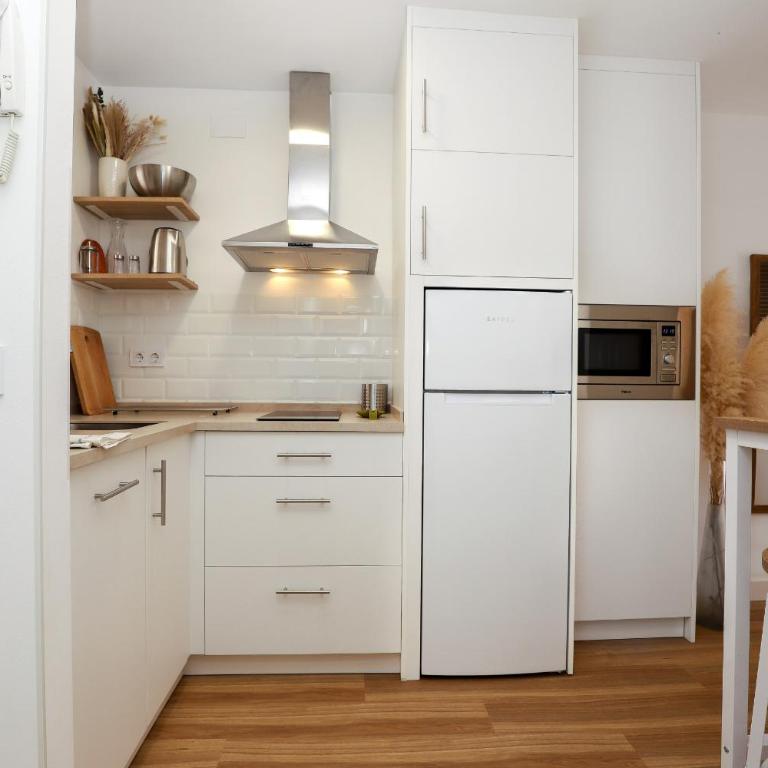 Fuengirola centre, renovated, beach 200m - Apartamento Estudio con balcón - 18