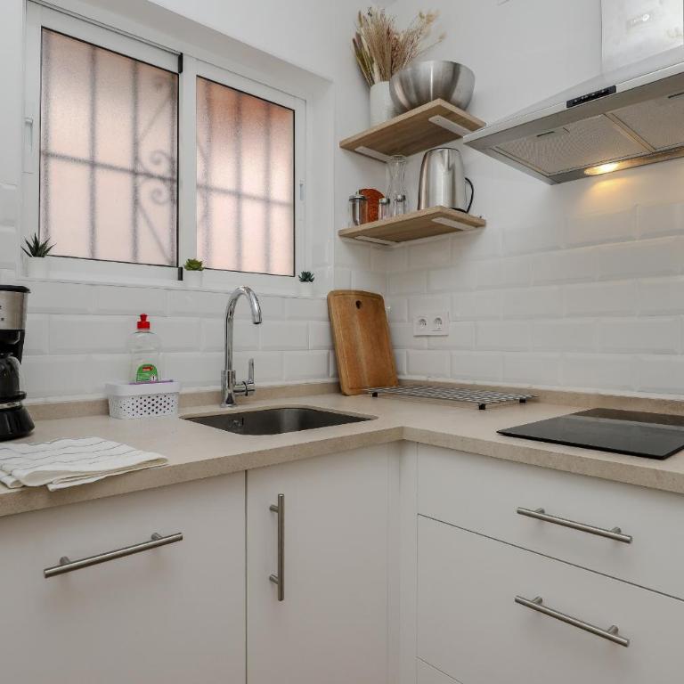 Fuengirola centre, renovated, beach 200m - Apartamento Estudio con balcón - 19