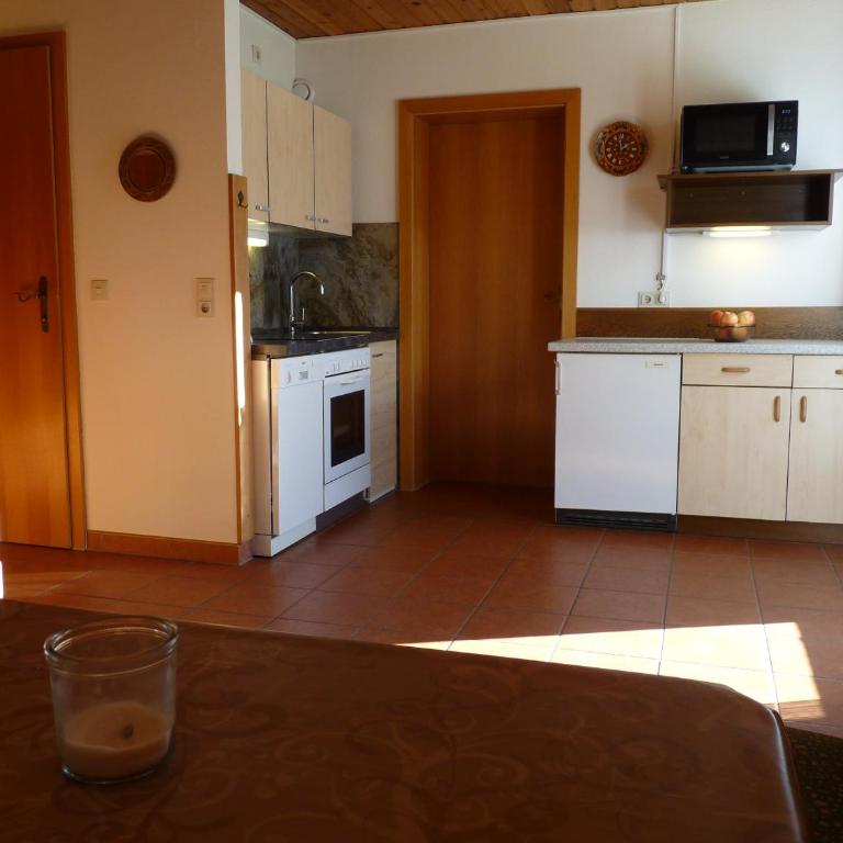 Ferienhaus Schäfer - Apartments - Wintersports - Family holiday - Holiday with your dog - Rural & Scenic - Apartment mit 1 Schlafzimmer und Garten - 16