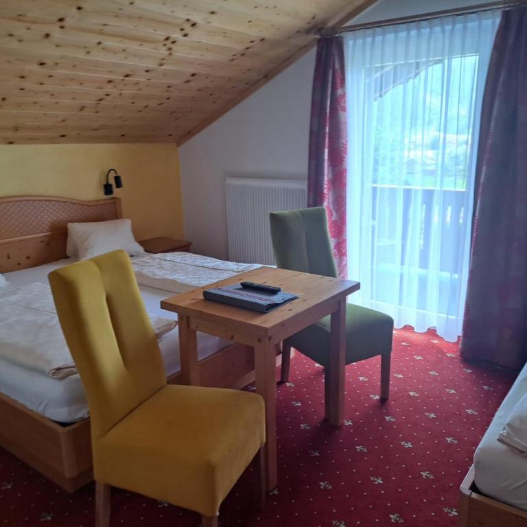 Pension Reiterhof Aigner - Triple Room with Mountain View - 1