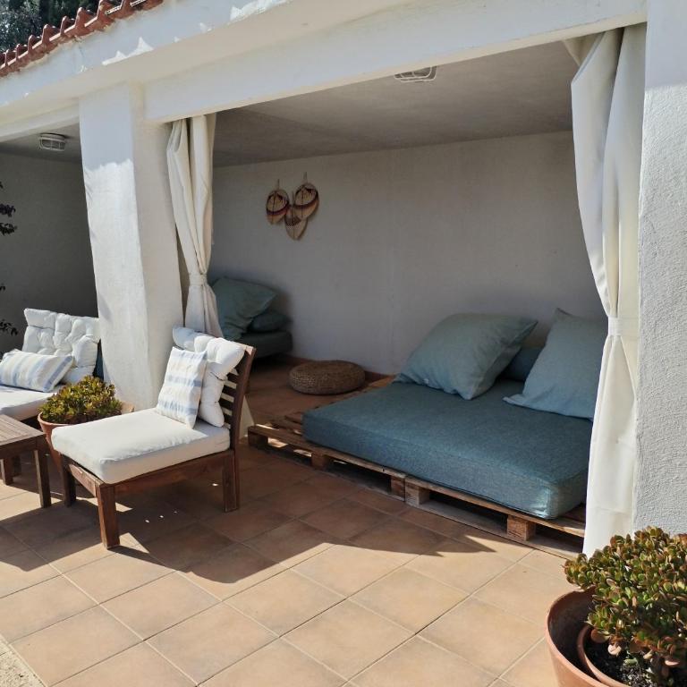 La Casa de la Oma -La Caseta - Three-Bedroom House - 4