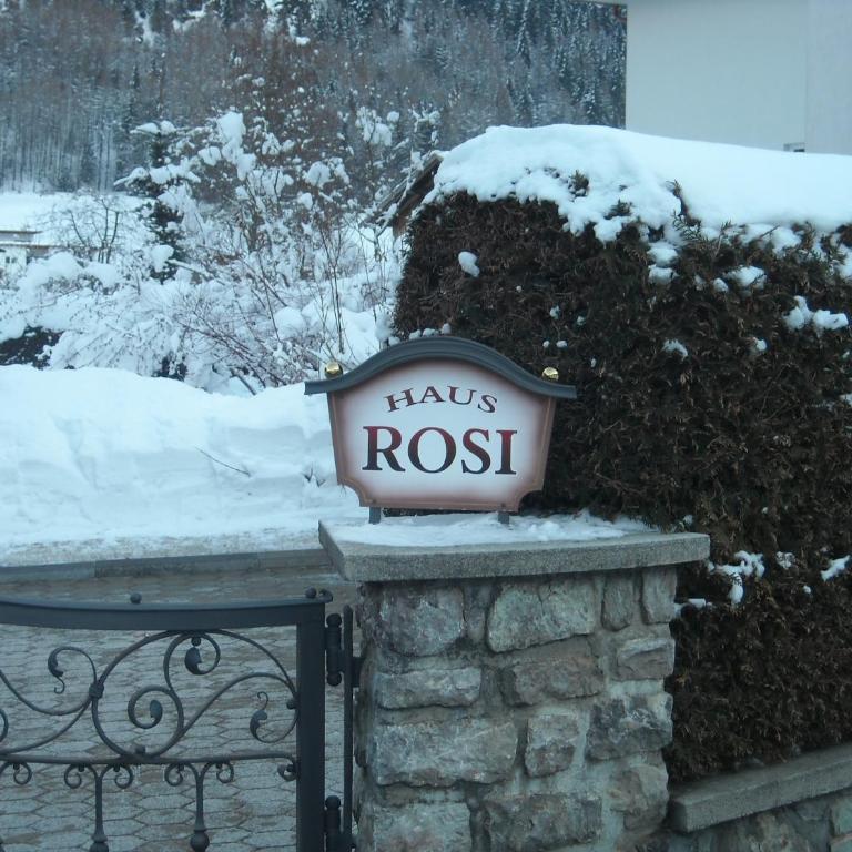 Haus Rosi - Double Room with Balcony - 12
