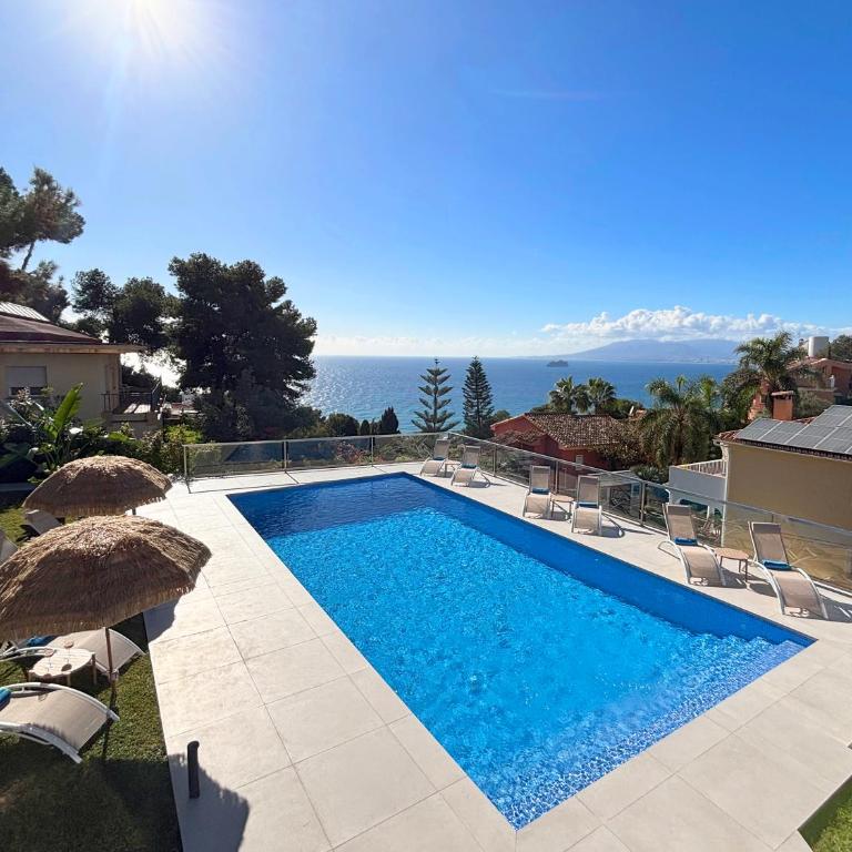 Candado Golf and heated Pool by MalagadeVacaciones - Villa - 34