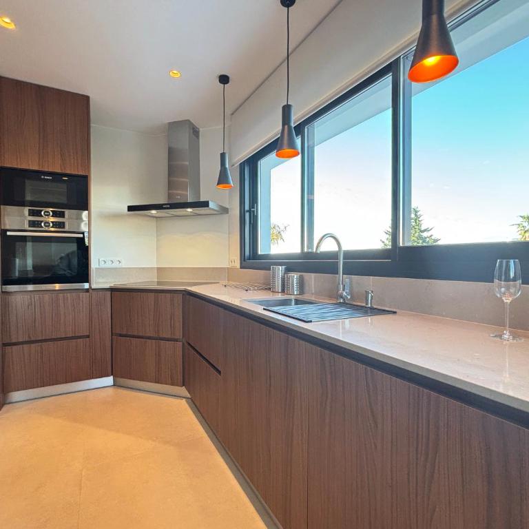 Candado Golf and heated Pool by MalagadeVacaciones - Villa - 23