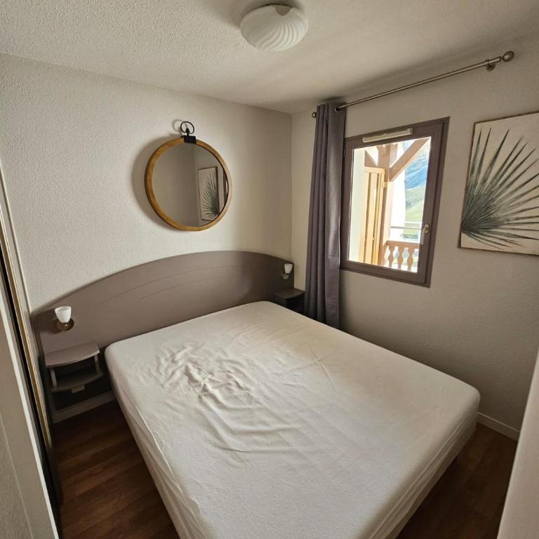 La Mongie Appartement duplex 2 à 7 personnes - Three-Bedroom Apartment - 11