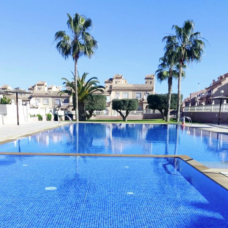 Casa para 8 personas y piscina abierta todo el año - Vacation Home - 17