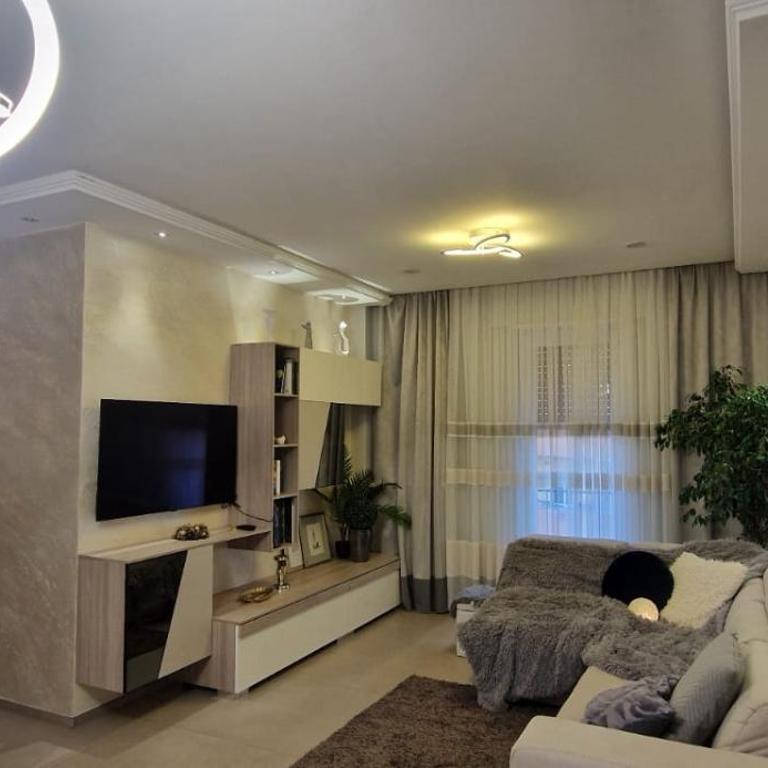Maison Sofia - Two-Bedroom Apartment with Balcony - 11