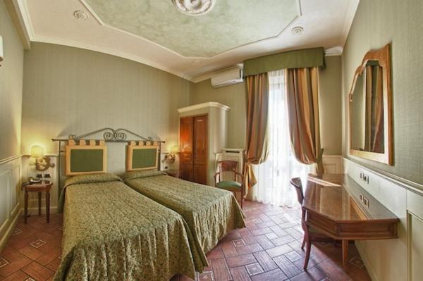Hotel Pedrini - Camera Matrimoniale/Doppia con Letti Singoli - 9
