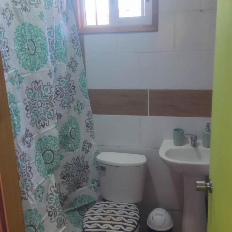 Intima y tranquila cabaña a pasos del mar - Two-Bedroom House - 6