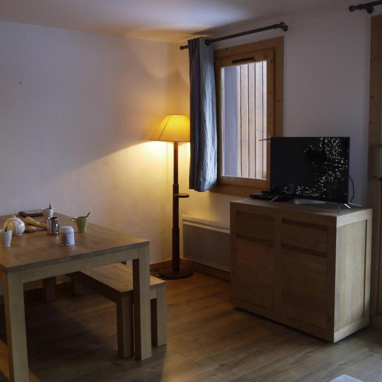 Confortable appartement avec accès WIFI, proche pistes - Méribel - FR-1-355-98 - Appartement (7 Adultes) - 4