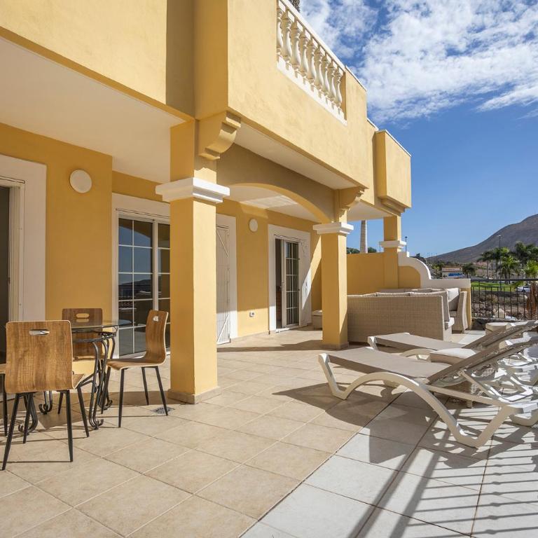 EMILIA - Los Cristianos, heated pool, spacious terrace, fibre net, tv channels - Two-Bedroom Apartment - 15