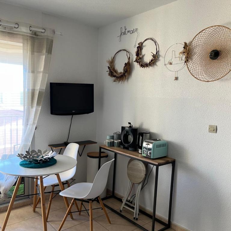 Appartement Cosy, au pied de la plage du Grazel. - Appartement 1 Chambre - 4