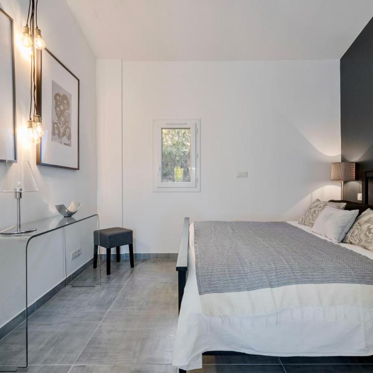 Villa avec piscine - confort et tranquillité - Villa - 52