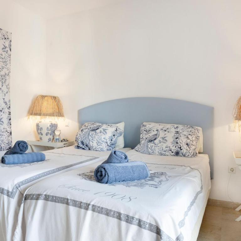 Bed & Breakfast La Vida en Rosa - Habitación Doble con baño privado - 2 camas - 1