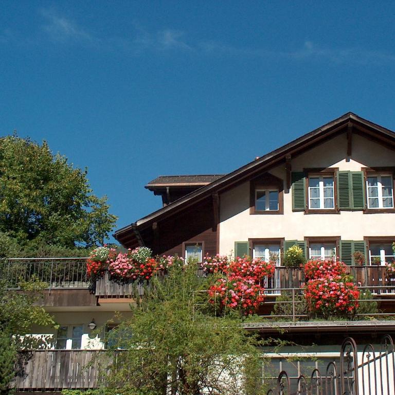 FERIENWOHNUNGEN Chalet Hohturnen - Apartment mit 1 Schlafzimmer und Balkon - 4