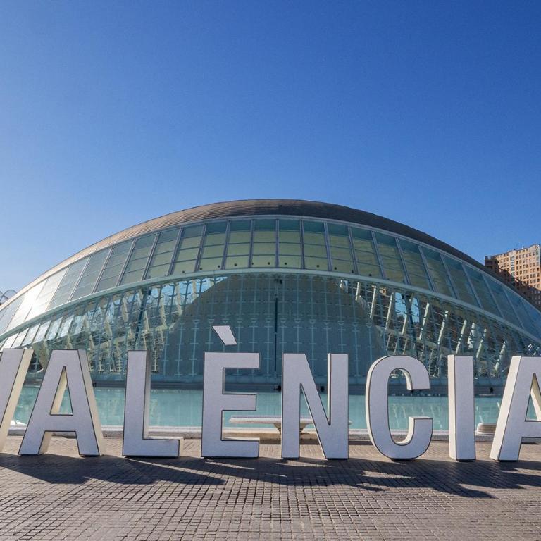 LO - Loft Valencia - Modernos y acogedores estudios cerca a las Artes y las Ciencias - Apartment - Ground Floor - 45