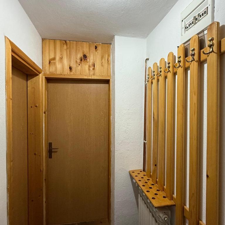 Planinska kuća Džoni - Three-Bedroom Apartment - 2