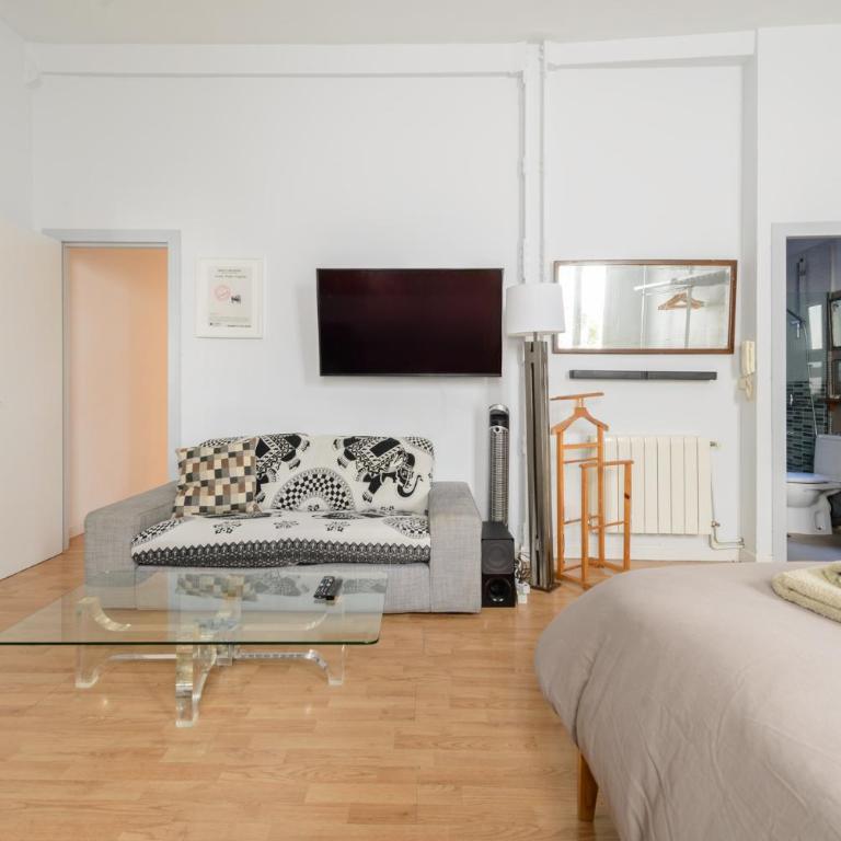 GRAN VIA-SOL SPACIOUS APARTMENT 3 Bedrooms & 2 WCs - Three-Bedroom Apartment - 10