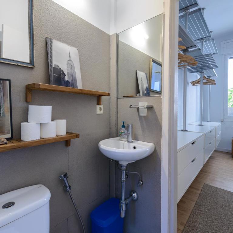 GRAN VIA-SOL SPACIOUS APARTMENT 3 Bedrooms & 2 WCs - Three-Bedroom Apartment - 14