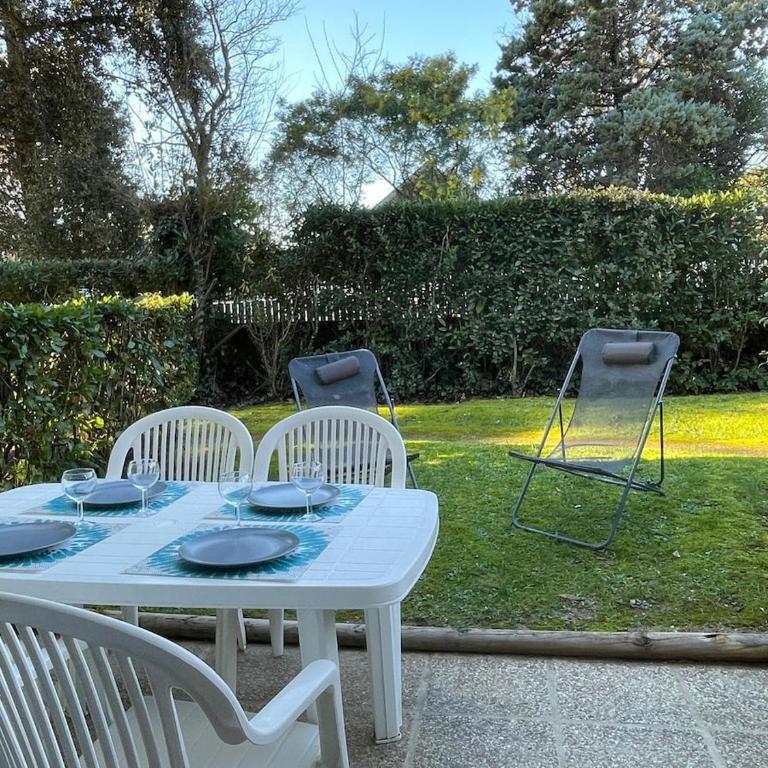 T2 avec terrasse proche de la plage de Royan dans le Quartier du Parc - One-Bedroom Apartment - 5