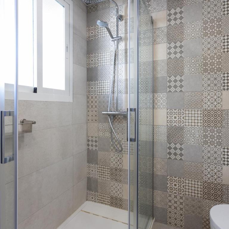 4A MTR - Marbella Temporary Rent Moderno Apartamento 2 dormitorios Av del Mar - Two-Bedroom Apartment with Balcony and Terrace - 4