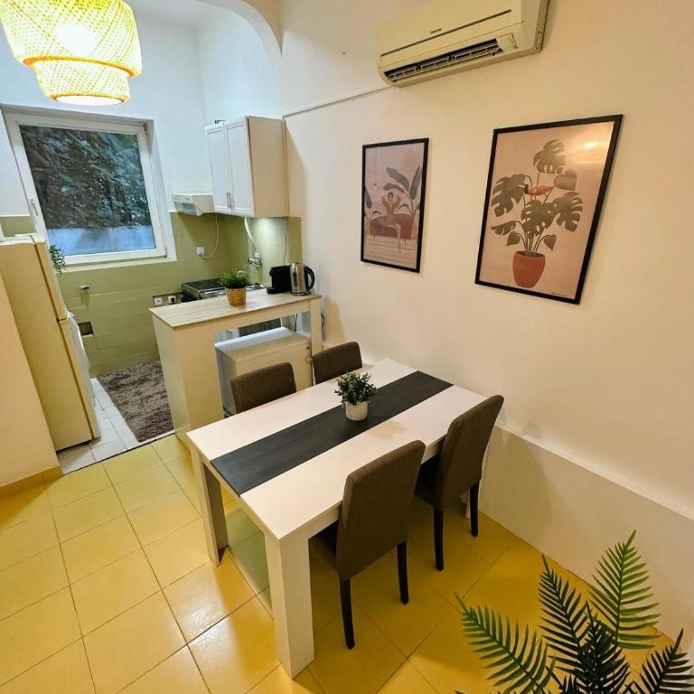 Skadarlija Retro Charming Apartment - One-Bedroom Apartment - 5