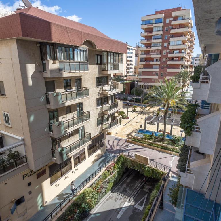 4A MTR - Marbella Temporary Rent Moderno Apartamento 2 dormitorios Av del Mar - Two-Bedroom Apartment with Balcony and Terrace - 27