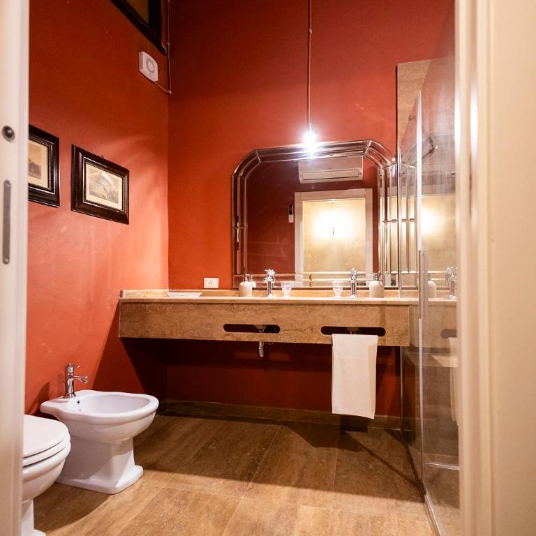 Principe di Castelnuovo Historical Suites - King Room with Garden View - 11