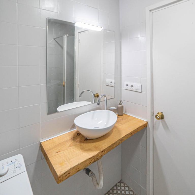 Welcomy Sant Andreu - One-Bedroom Apartment - 11