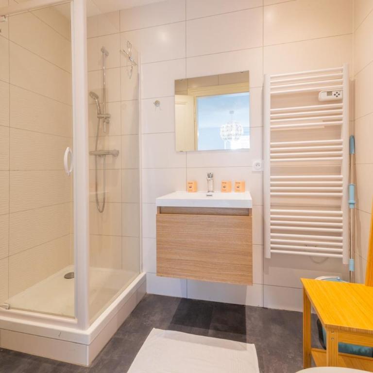 Merles 15 RDC Centre Mulhouse Stationnement - Apartamento de 1 dormitorio - 10