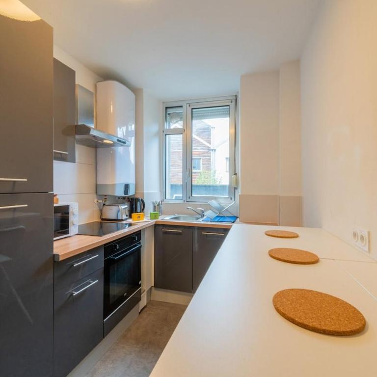 Merles 15 RDC Centre Mulhouse Stationnement - Apartamento de 1 dormitorio - 14