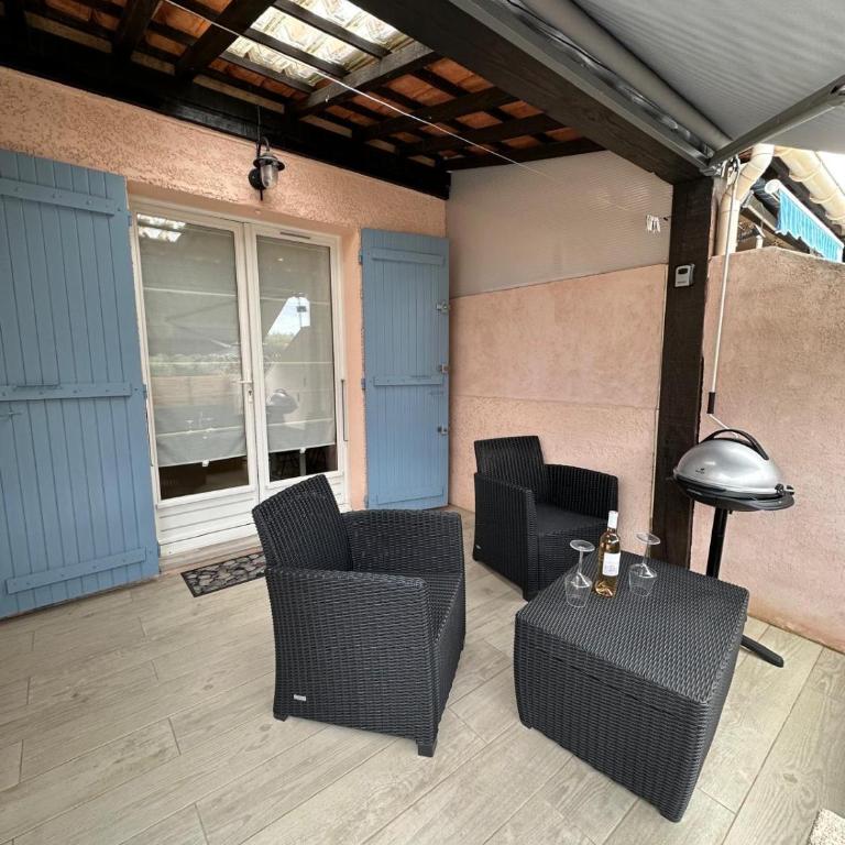 Sanary Villa club avec terrasse - Casa Vacanze - 16
