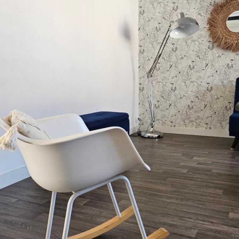 Spacieux appartement au pied de la cité médiévale - Apartment mit 2 Schlafzimmern - 4