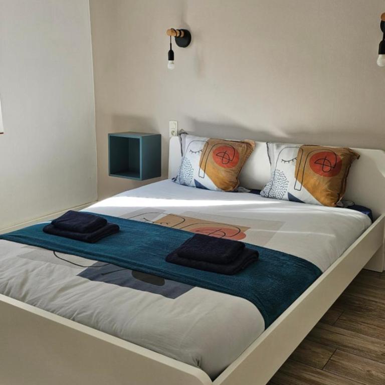 Spacieux appartement au pied de la cité médiévale - Apartment mit 2 Schlafzimmern - 14