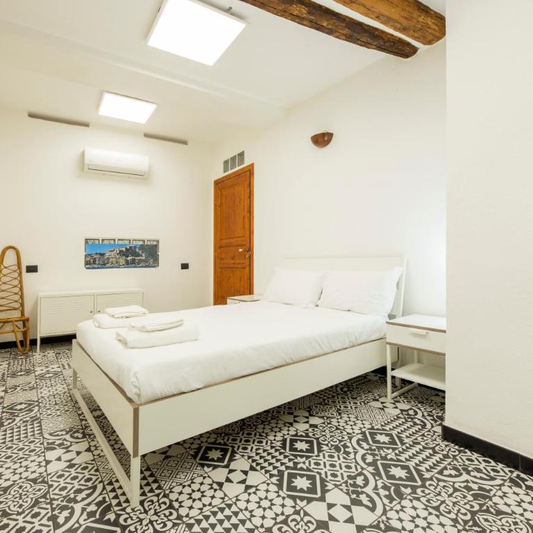 Aquarium 1', 2BR, Family, AC & Wifi By Tilo - Two-Bedroom Apartment - 9