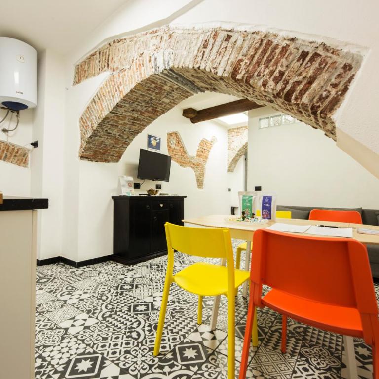 Aquarium 1', 2BR, Family, AC & Wifi By Tilo - Two-Bedroom Apartment - 16