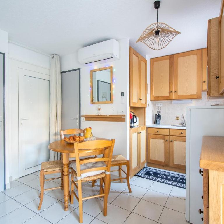 L'Esprit Bohème - Terrasse - Proche camp naturiste - Apartment mit 1 Schlafzimmer - 17