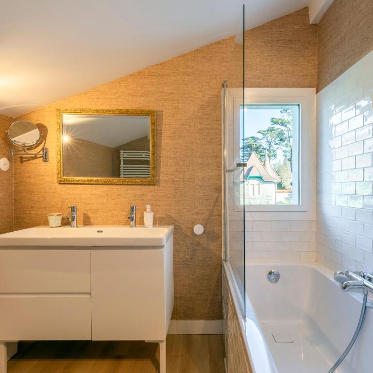 Magnifique maison basque avec piscine 8 pers- Biarritz - Vacation Home - 27