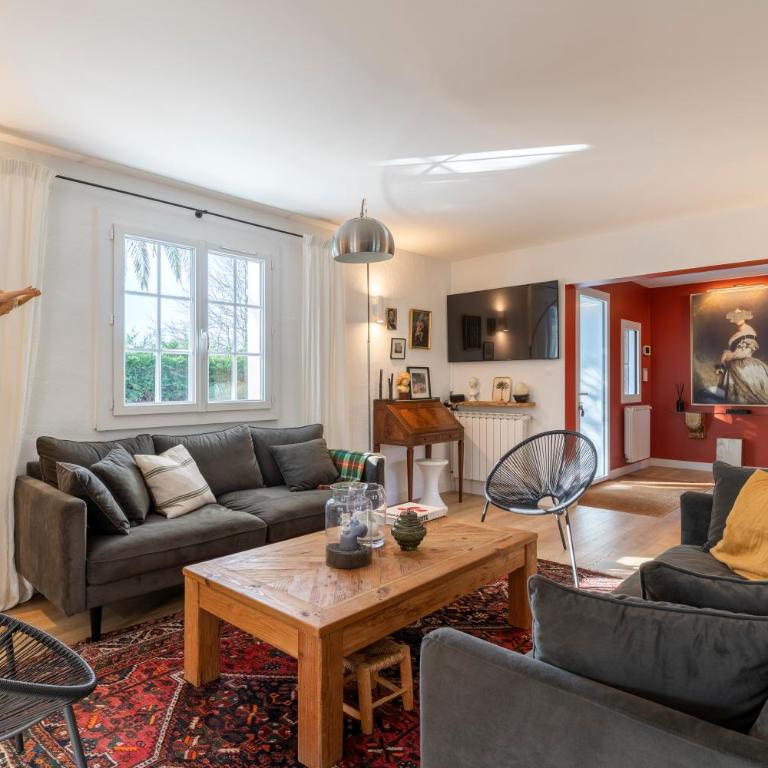 Magnifique maison basque avec piscine 8 pers- Biarritz - Vacation Home - 1