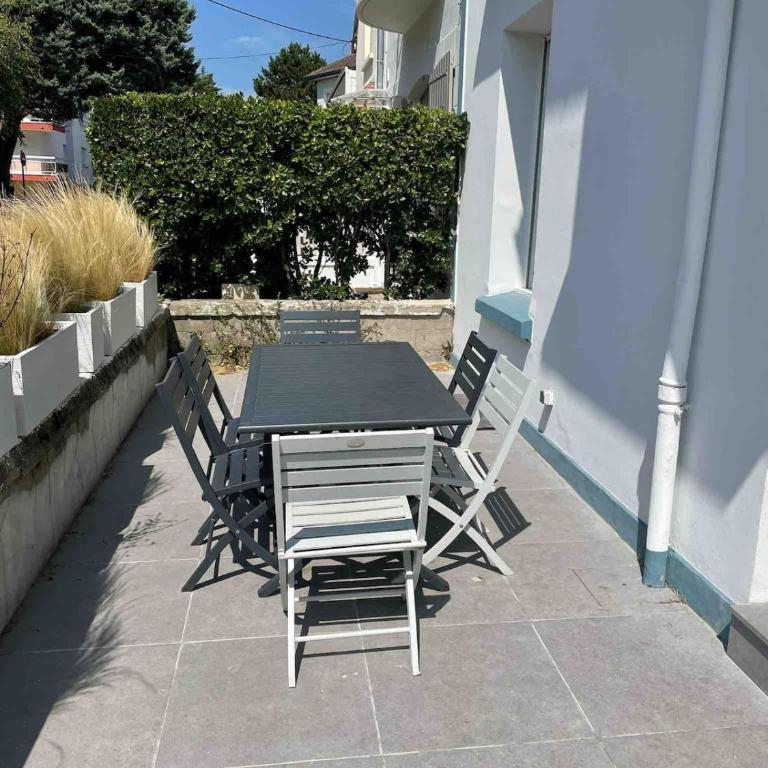 Magnifique maison au bord de la mer - Maison 4 Chambres - 5